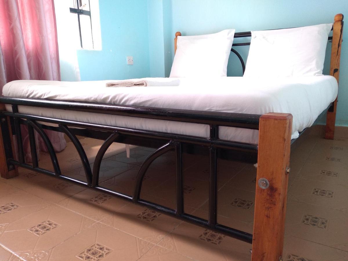 Crown Hotel Kericho Bagian luar foto