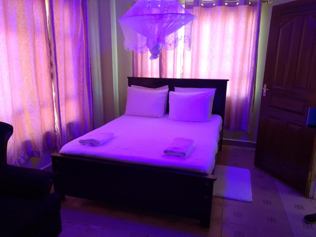 Crown Hotel Kericho Bagian luar foto