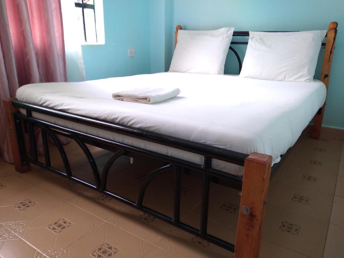 Crown Hotel Kericho Bagian luar foto